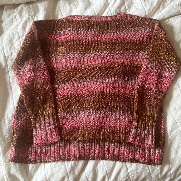 American Eagle Sweater! Women’s size Medium! - Picture 3 of 4